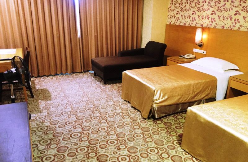 Metropolis Hotel