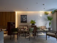 Yuangu Shanlan Hotel - Airport Shuttle