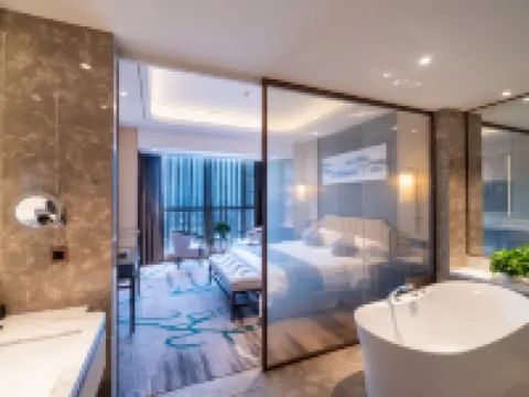 Swan Lake Hotel Hotele w: Sihui