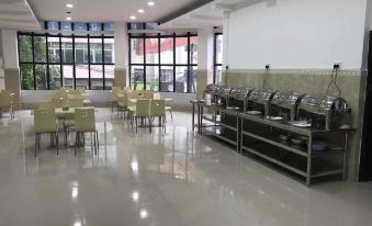 Ningming Zheshang Business Hotel