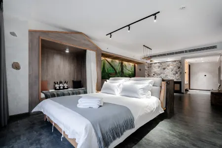 Yinlingju Hotel Отели рядом с достопримечательностью «Xi'an Siyuan University (South Area)»