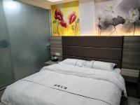 启程公寓(广州永泰地铁站店) - 标准大床房
