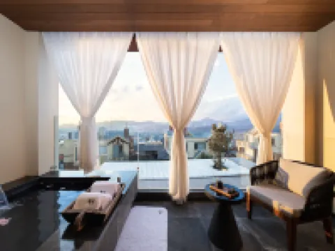 騰沖睿麗丨360度懸空觀景台丨真·溫泉輕奢Villa美宿 騰衝酒店