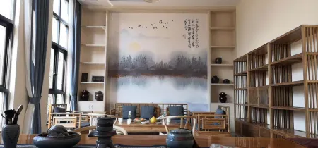 Xingfu Hostel Отели в г. Даю