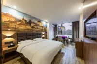 Jichu Hotel (Jianli Rongcheng Avenue Chinese Medicine Hospital Branch)