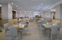 Vienna Classic Hotel (Jinjiang China Shoe Capital Wuyue Plaza) - 3 ดาว