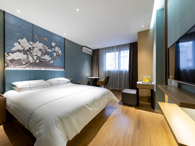 jinjianginnzhangjiagangwestyangshestreetpedestrianstreetbranch