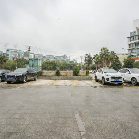 Lavande Hotel (Nanchong Xihua Normal University)