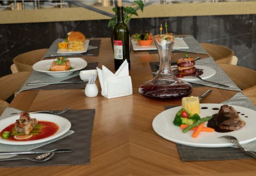 5. 쑤이양 워롱호 ..