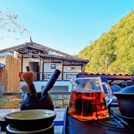 Xingyi Yinfeng Inn
