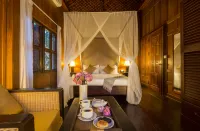 Wat PO House by Angkor Stays - Pools