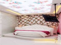 芜湖梦飞复式酒店 - 红色高跟鞋一室大床房