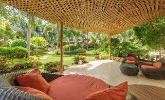 Golden Palm Resort