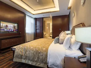 Western Evergreen Pu Zhen Hotel