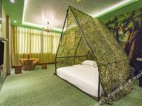 德阳维亚酒店 - 豪华主题大床房
