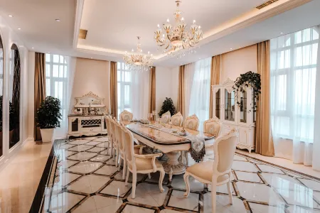 Guoce International Conference and Exhibition Center Hotel