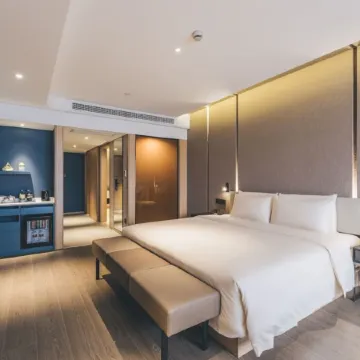 Sushi Luxury Hotel (Shanghai Riyueguang Dapuqiao Subway Station Branch) Отели рядом с достопримечательностью «Тяньцзыфан»