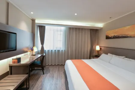 Homeinn Plus Hotel (Shenyang Railway Station East Square Subway Station)