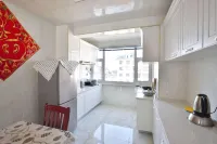 Alice B&B (Changbai Mountain North Scenic Area Distribution Center) - balcón