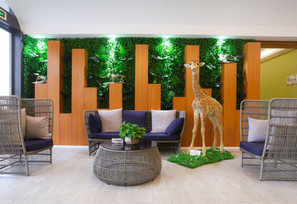 로카조이 테마 호텔의 독특한 객실 내부