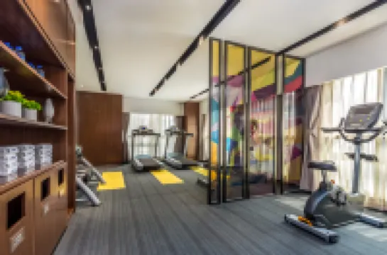 แฮมป์ตัน บาย ฮิลตัน หลูหยาง เหอเฟย