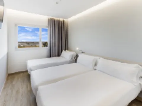 B ＆ B ホテル バルセロナ ビラデカンス ビラデカンスのホテル