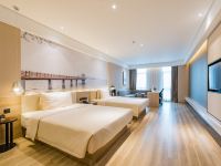 南京新港开发区亚朵酒店 - 几木双床房