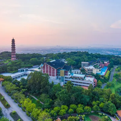 Lotus Hill Yuehai Hotel Hotels near Lianhua Mountain