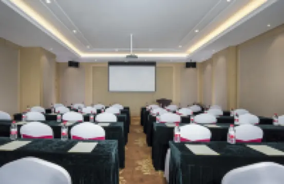 Daems  Hotel (Yiyang Jinshan Road)
