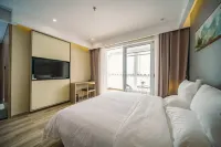 Zhenjiang July hotel