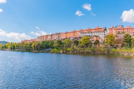 Yuda Hotel Отели рядом с достопримечательностью «Отдел Управления охраны Уезда Чуанбэ, национальный природный заповедник Юньнань Циншань»