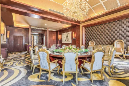 River & Holiday Grand Rezen Hotel Yunyang