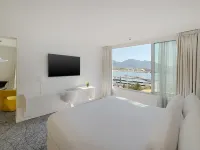 Nhow Marseille Hotels near Plage de la Pointe Rouge