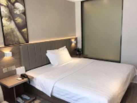 7天优品酒店(锦州火车站店) - 舒享大床房