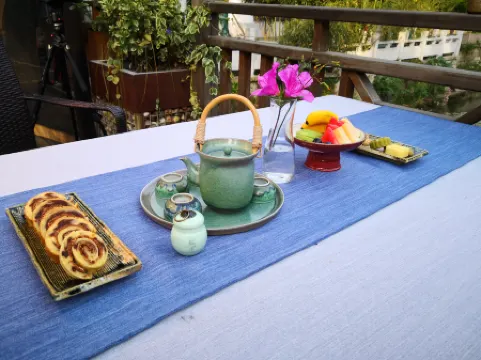 Zhujian Yitang Guesthouse Отели рядом с достопримечательностью «Shuangfeng Chayun Scenic Resort»