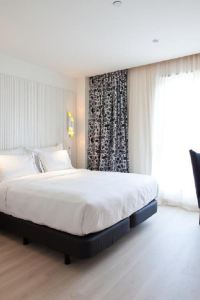 Popular Hotels near Nike Factory Store Parque Montigala, Badalona (from SGD  28) | Trip.com