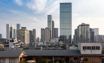 Laizhu Hotel (ChengduTaiKoo Li Chunxi Road)