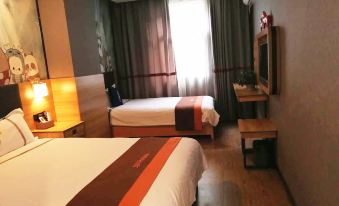 Junyi Chain Hotel (Lanzhou Chengguan District Zhangye Road Pedestrian Street)