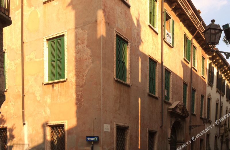 Atelier Duomo Verona Journeys-Province of Verona Updated 2022 Room  Price-Reviews \u0026 Deals | Trip.com
