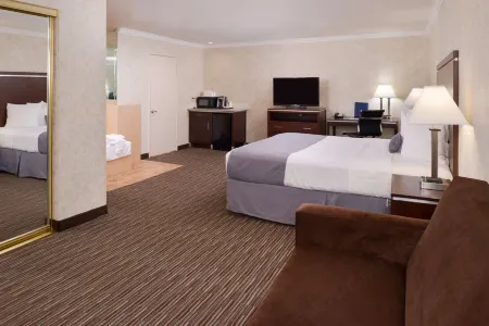 Best Western Redondo Beach Galleria Inn-Los Angeles LAX Airport Hotel Отели в г. Редондо-Бич