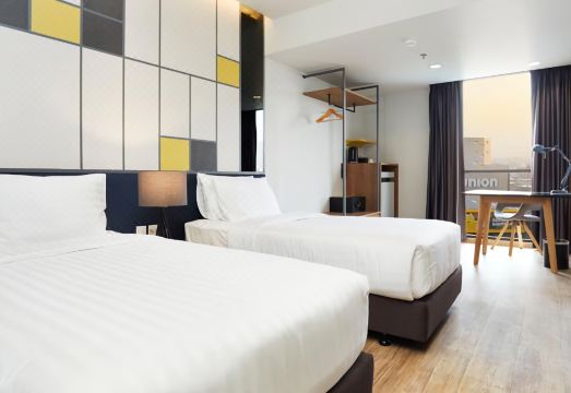 4. 더 쿼터 랏프라..