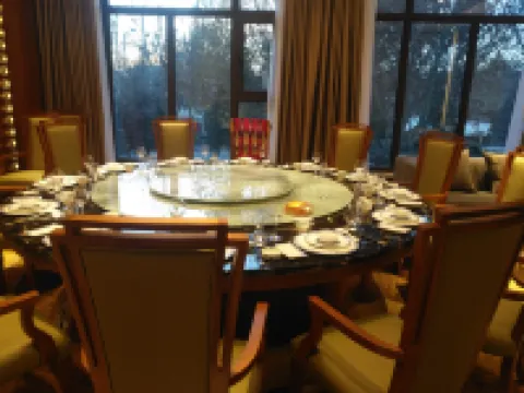 Jinhu Yang International Hotel