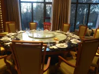 Jinhu Yang International Hotel Hotels in Zepu