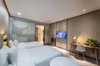 Elan Select Hotel (Jingjiang Bus Station)