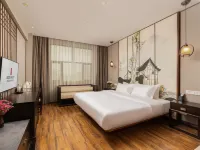 Rezen Select Guilin Hotels in Lingchuan