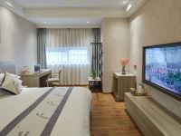 曼森酒店(杭州金沙印象城店) - 轻奢大床房