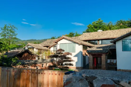 Nestled in the Mountains • Harmonious Wind Stacked Compounds Boutique Lodge