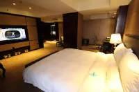 Elegan Shambhala Hotel Hotels in Lankao