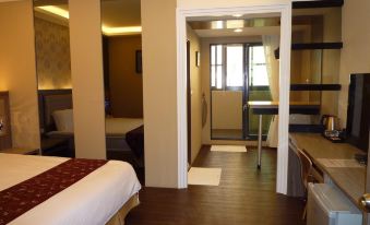Kenting White Hotel