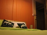西江床吧国际青年旅舍 - 清新果绿大床房